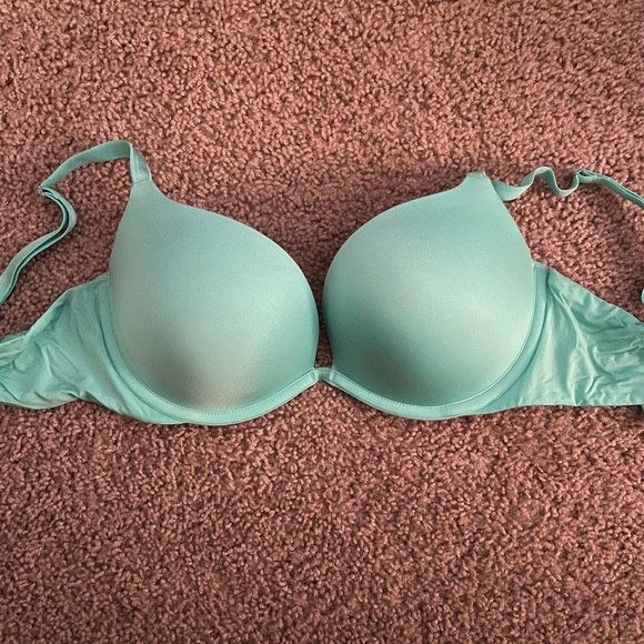 Victoria’s Secret/Pink Bras. Size 34D - Picture 8 of 13